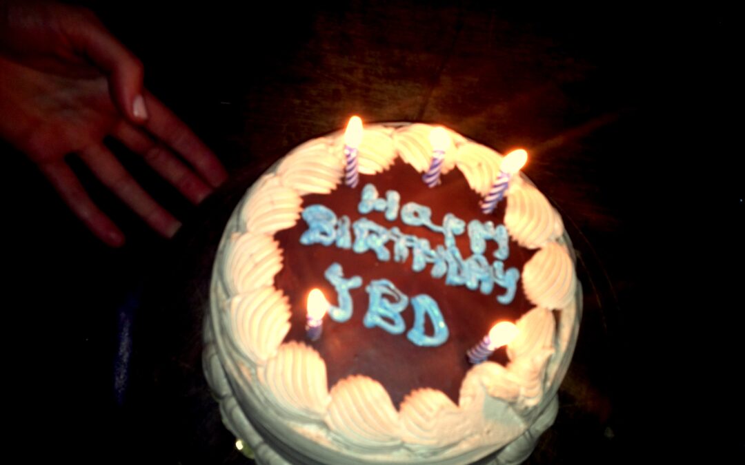 JBD an-uh-vur-suh-ree